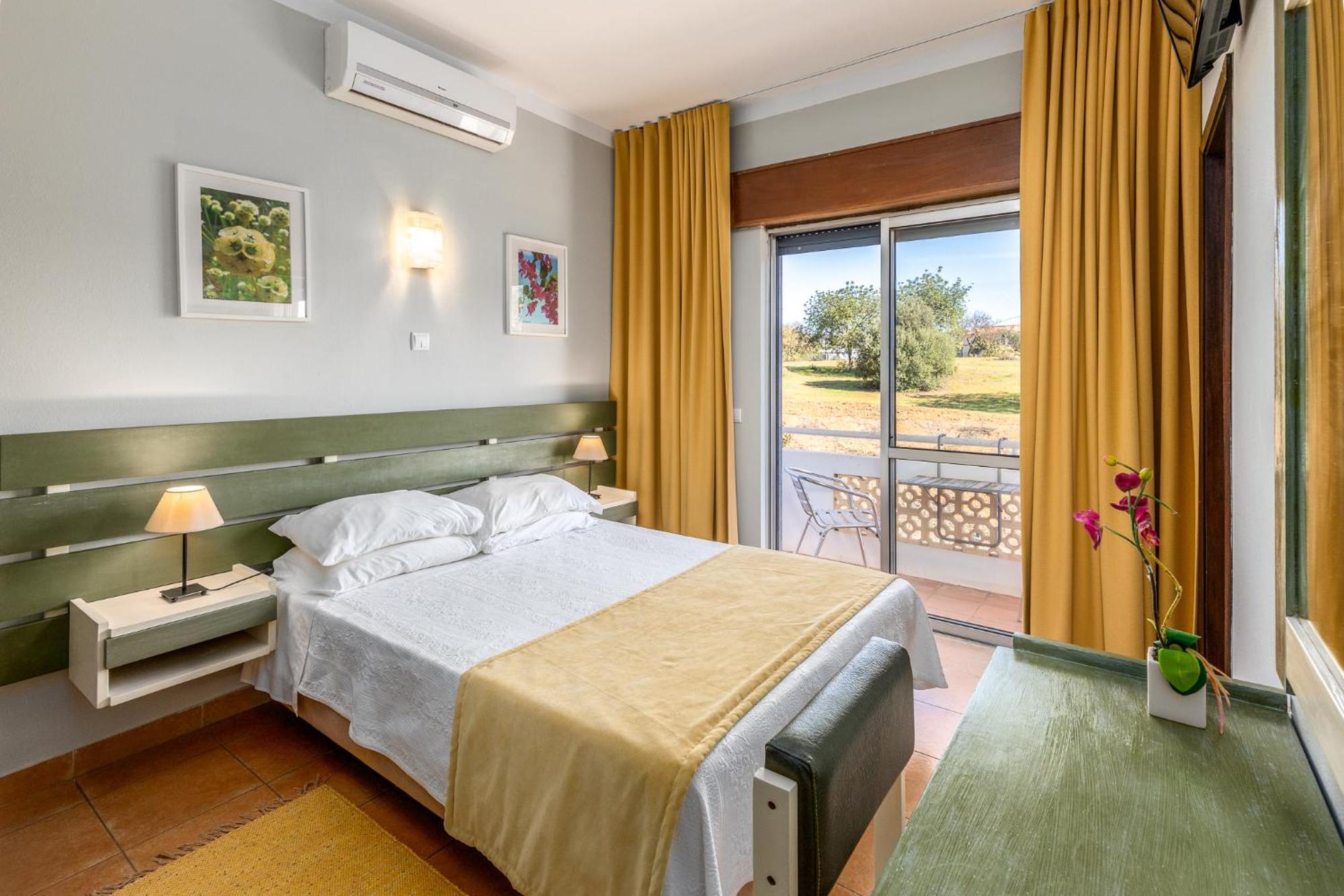 Guest House Oliveira Boliqueime Luaran gambar