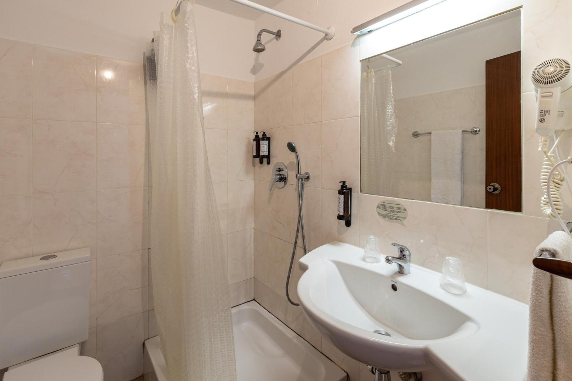 Guest House Oliveira Boliqueime Luaran gambar